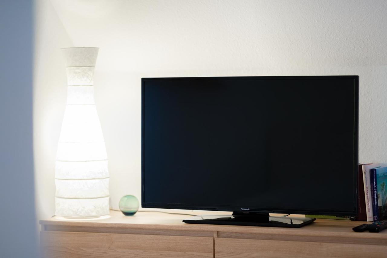 Stay Awesome - Schonfeld Apartment, Netflix Und Kostenloses Parken Kassel Eksteriør billede