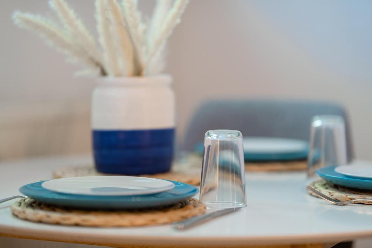Stay Awesome - Schonfeld Apartment, Netflix Und Kostenloses Parken Kassel Eksteriør billede