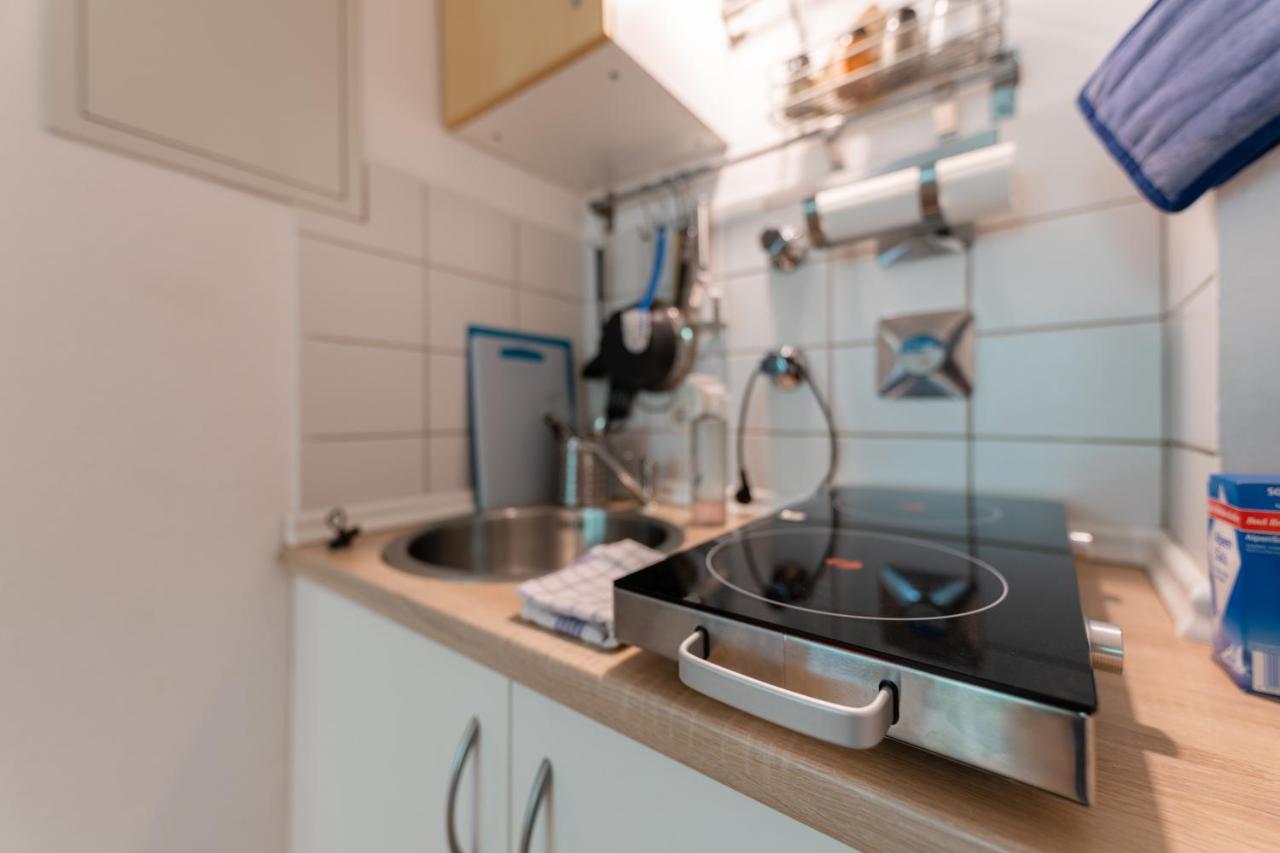 Stay Awesome - Schonfeld Apartment, Netflix Und Kostenloses Parken Kassel Eksteriør billede