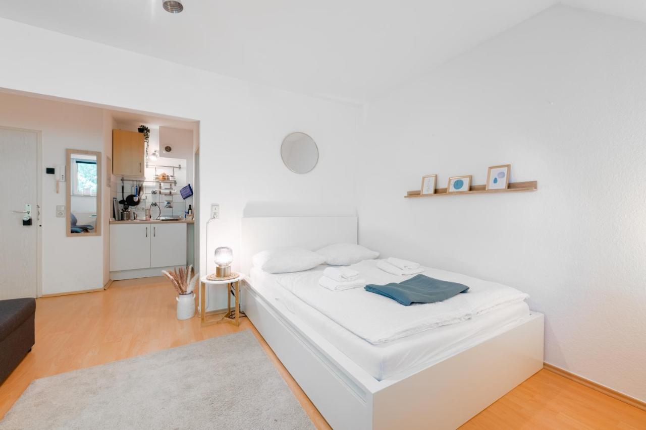 Stay Awesome - Schonfeld Apartment, Netflix Und Kostenloses Parken Kassel Eksteriør billede